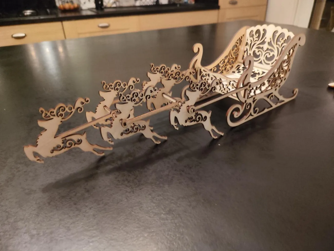 Décoration artisanale en bois pour Noël